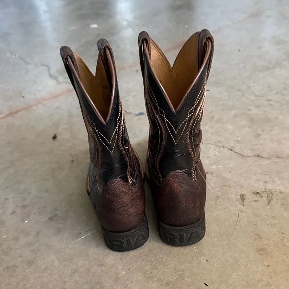 Ariat Black and Brown Western Boots - Picture 3 of 5